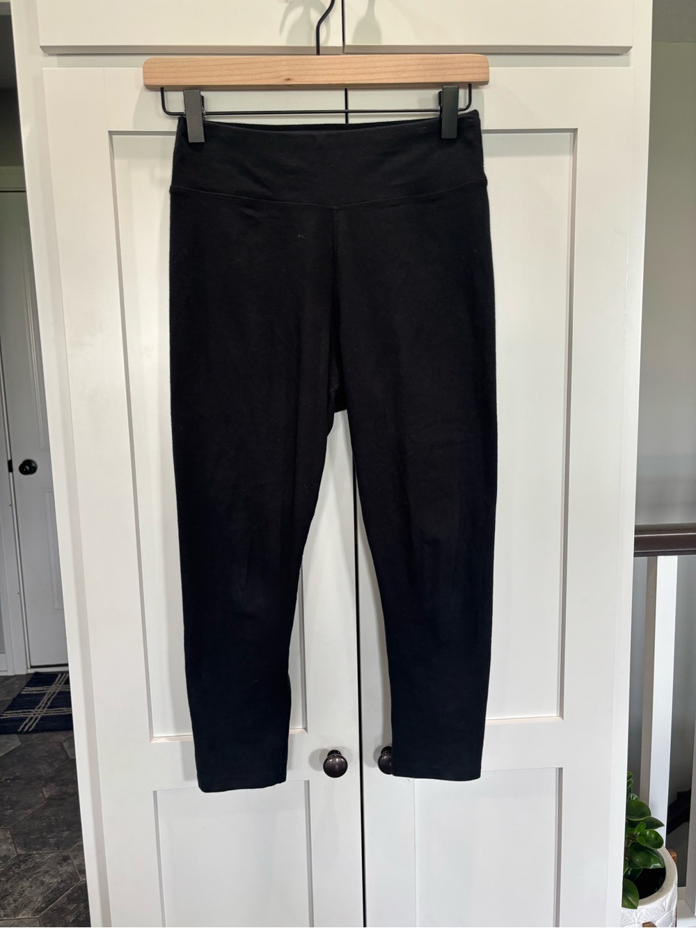 Pact Organic Cotton Black High-Rise Capri Leggings - XS
